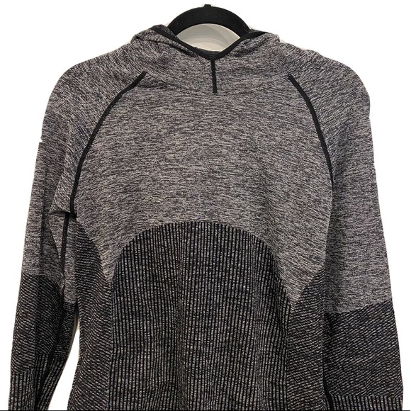 Fabletics Avaline Seamless Long-Sleeve Hoodie - Picture 5 of 7